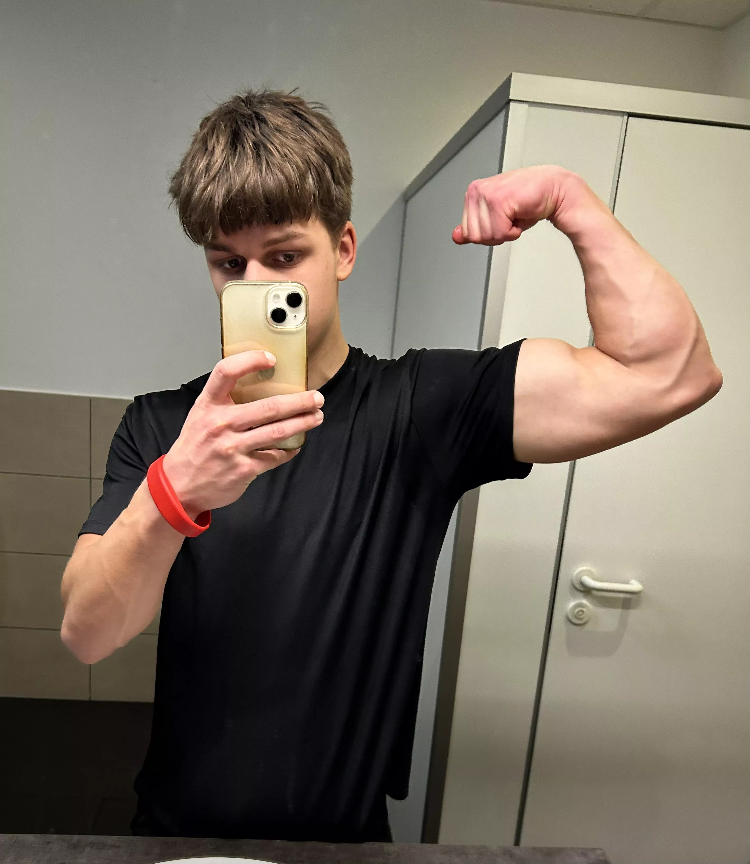 19m, do you like my forearm? posted by Select_Equipment4297