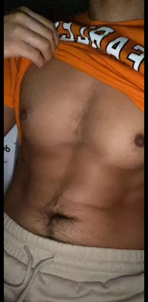 21bi cut hung (19cm) looking for cute twinks or hot bottoms hmu : wetrkl1 (pretty feet++) by Zealousideal-Bat8365