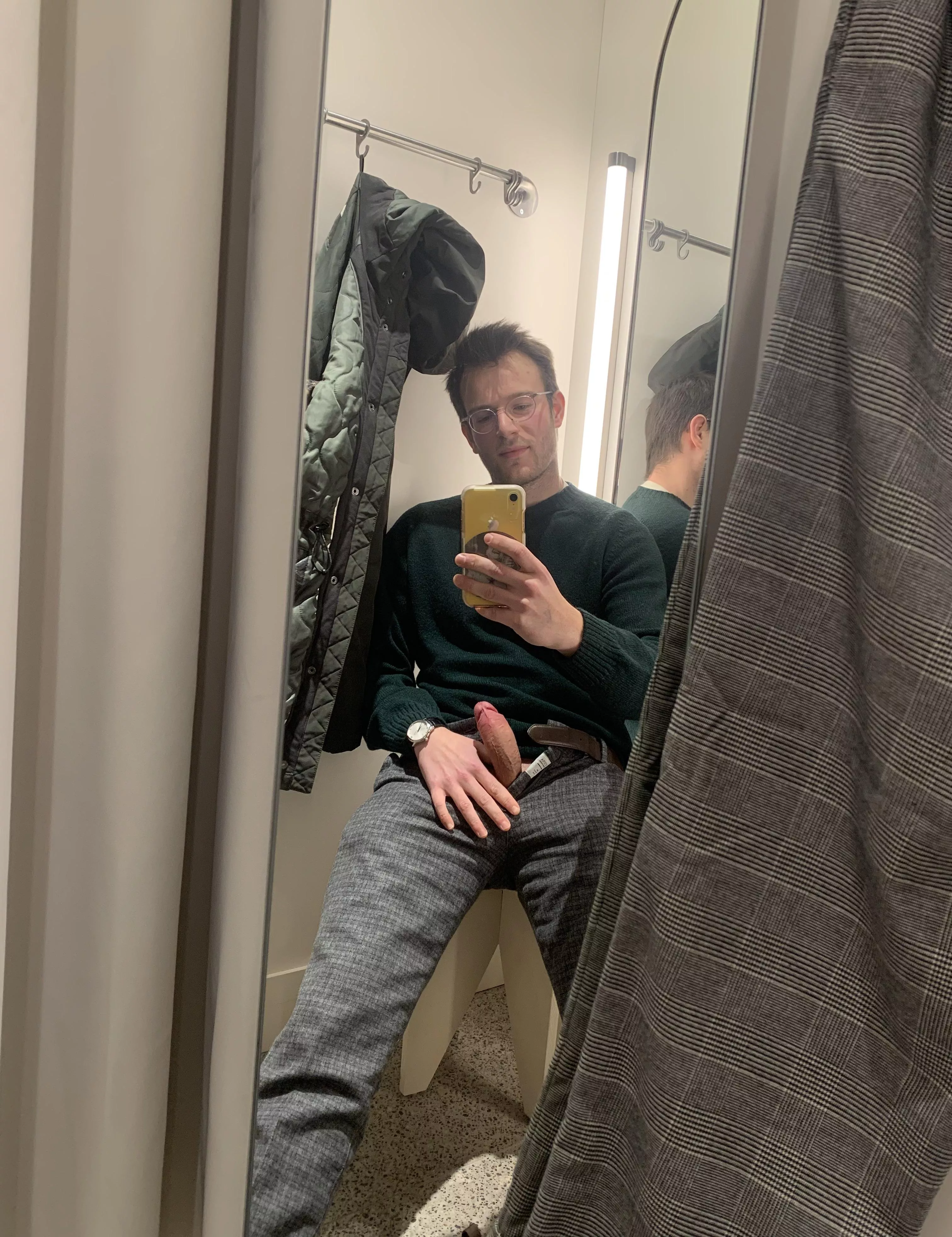 Being hard in public is so sexy☺️✨ posted by No-Attitude2061