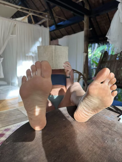 Can you entertain yourself with My feet while I read a book? by MissNikitaRay
