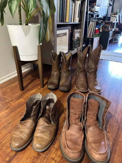 Cleaned and conditioned some leathers: Ariat North 40, Ariat Heritage Roper, Original Penguin Monty Chukka, and Clark’s Maplewalk Moc by Aggressive_Courage5