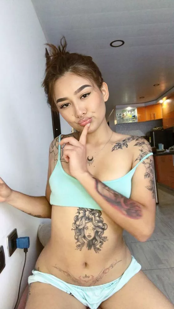 Come and experience the sizzling allure of a fiery latina posted by Badass_Bae