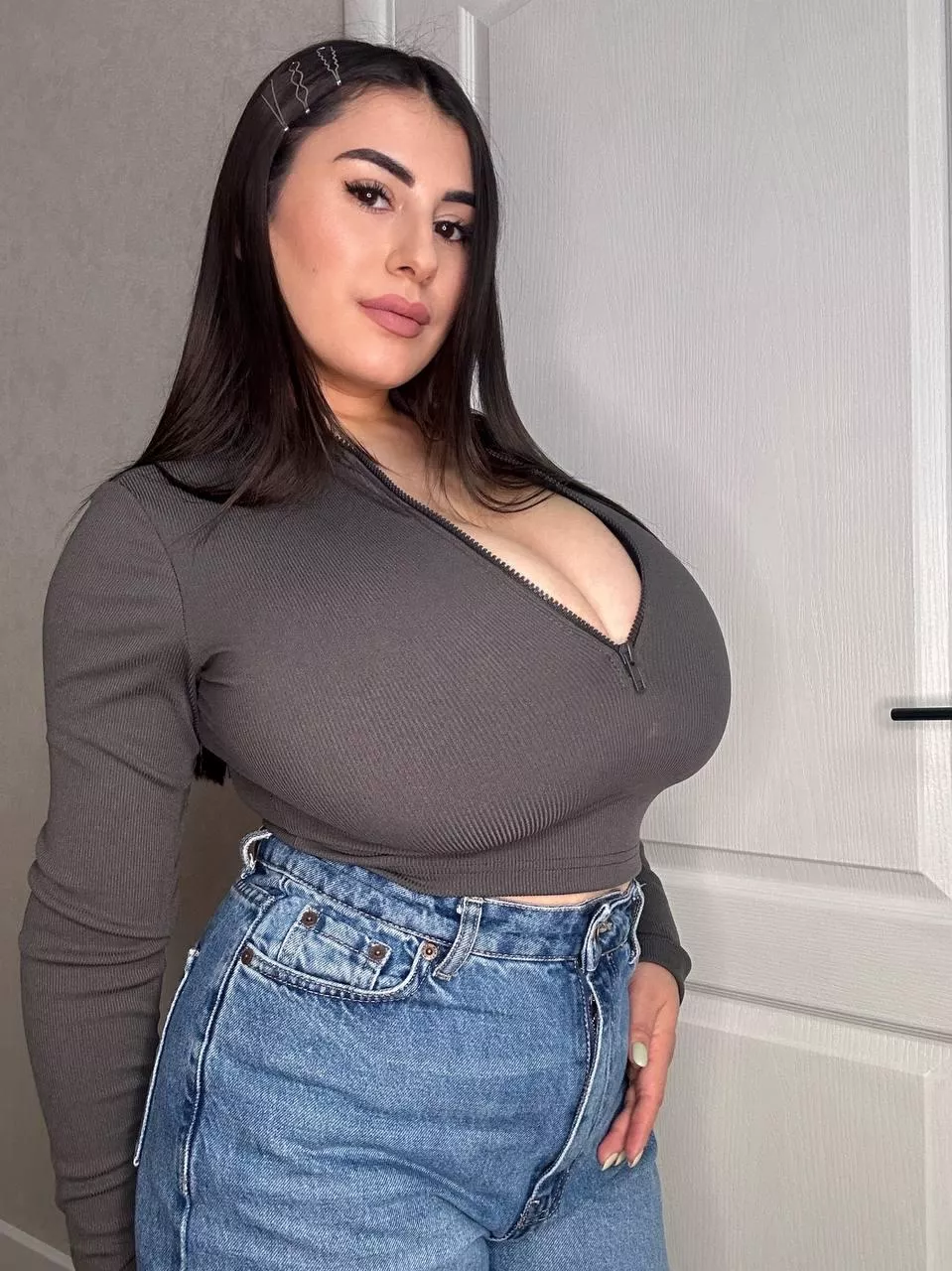 Describe my body in 2 words ;)) posted by _hunnie_