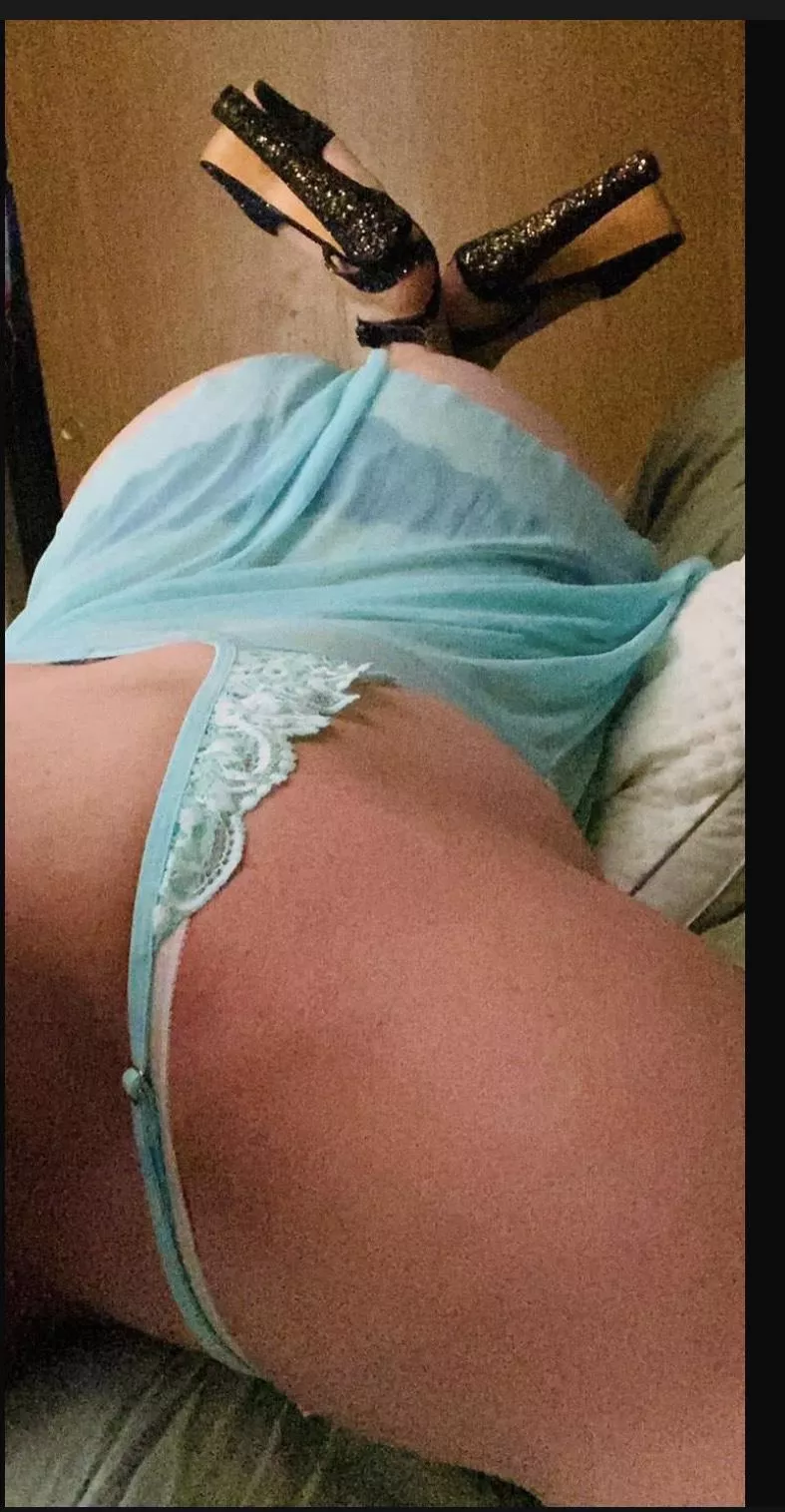 Feeling like a bad girl posted by sissycowgirl777