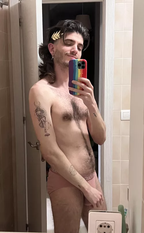 Feeling myself by Packyonetto