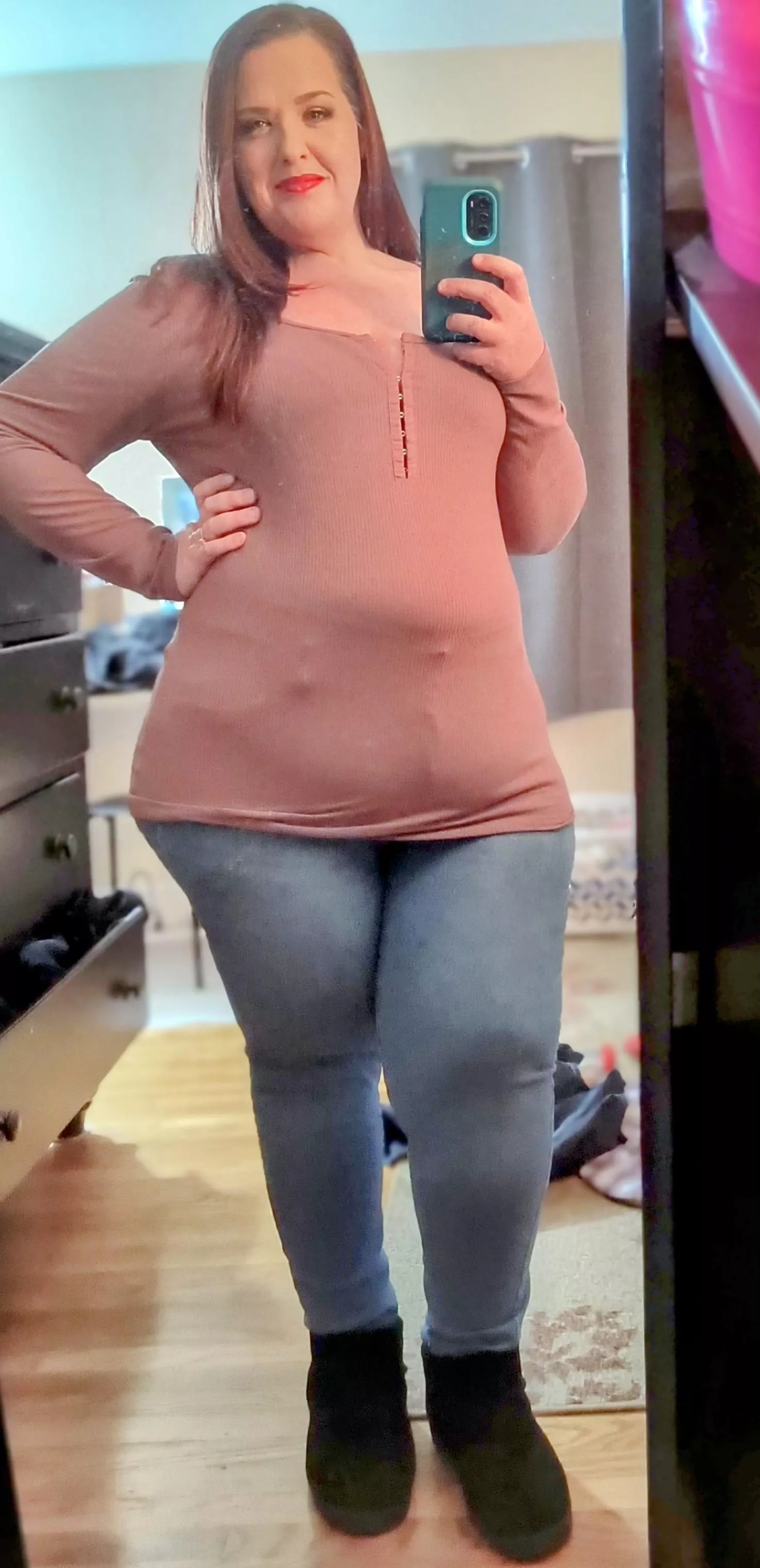 Happy Friday!! Have a great weekend 😊 posted by MissW0rld51