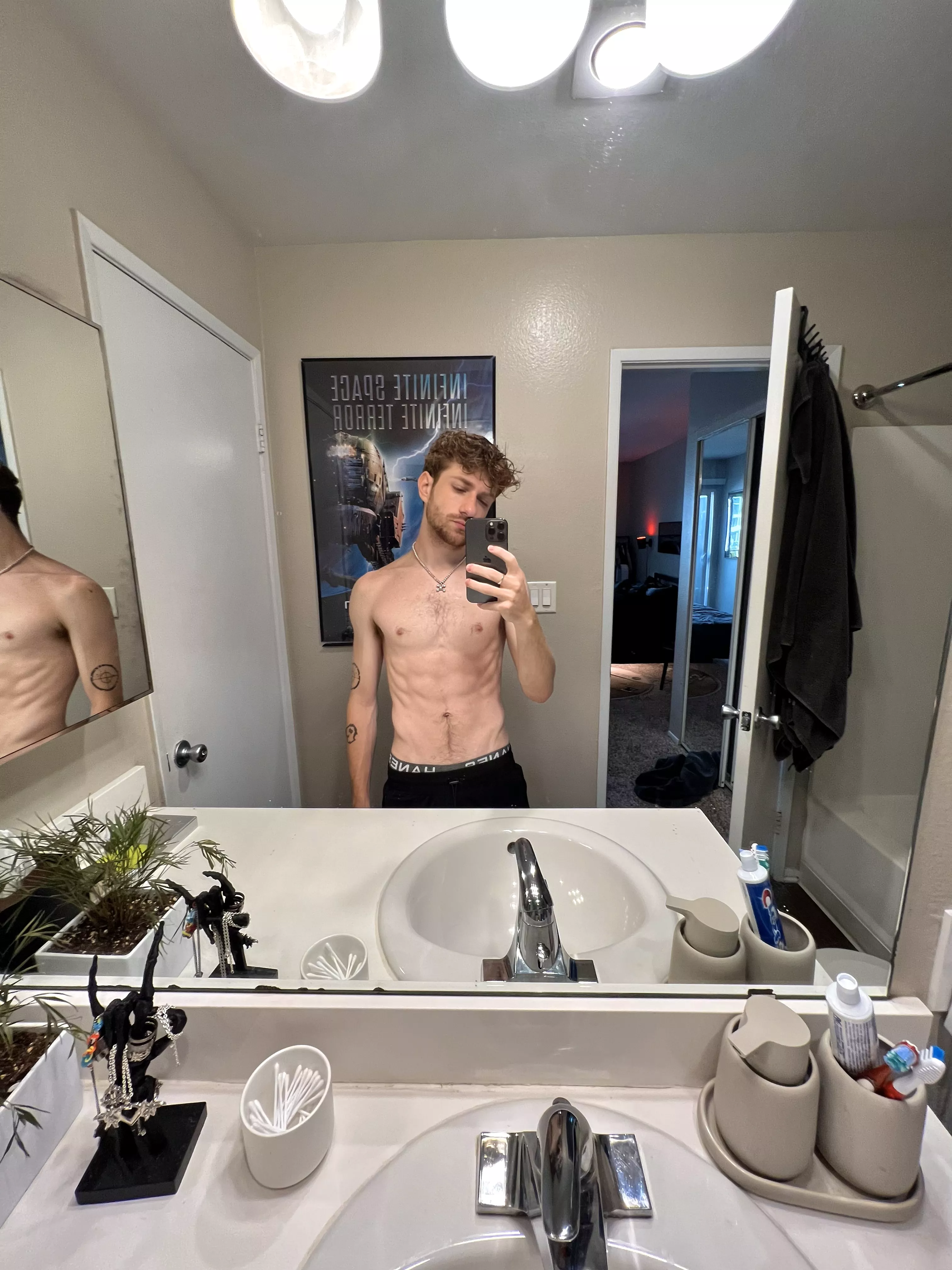 Hi guys :) Anyone here play Smash Bros? [19] posted by cyburtwink