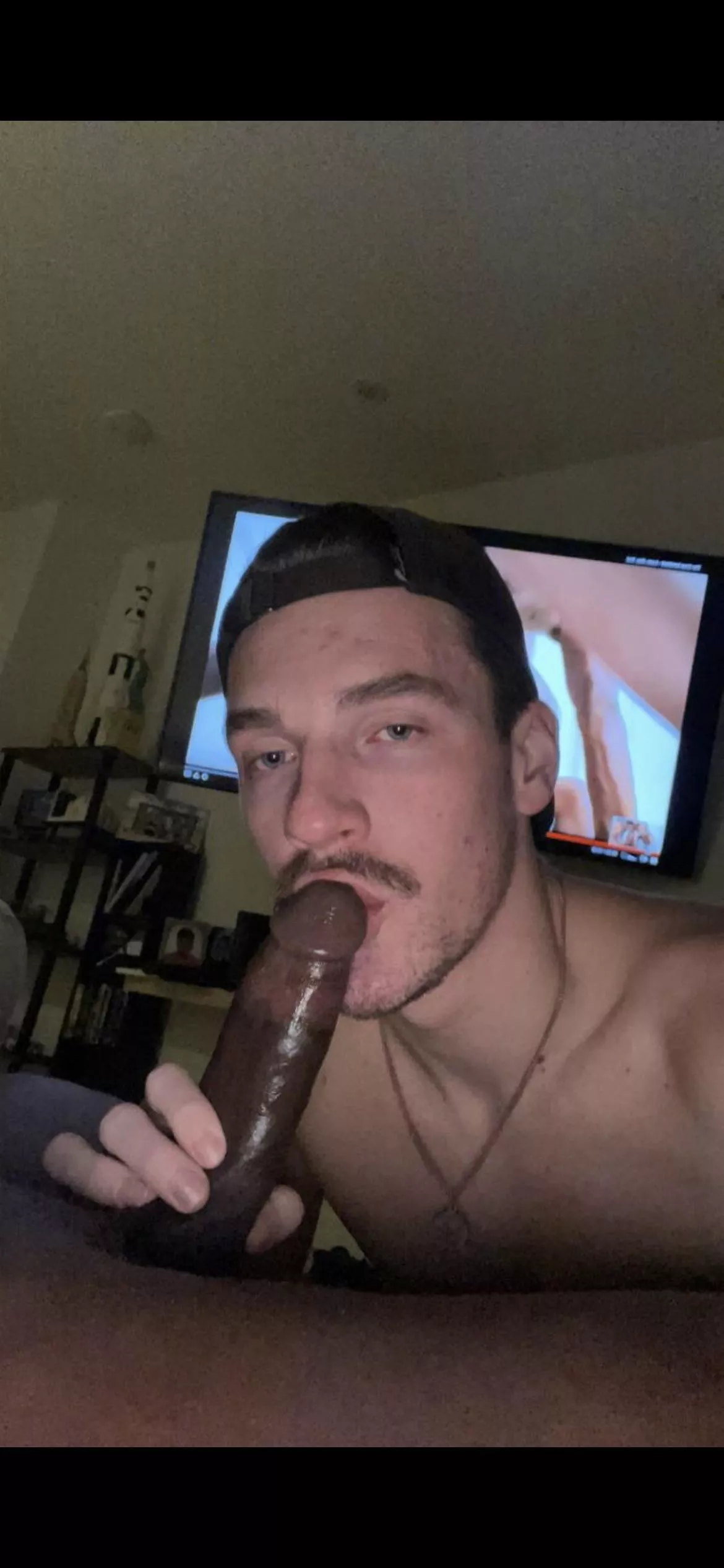Horny Cumslut Anthony loves sucking big dick😈🐽 posted by VerseFreak28