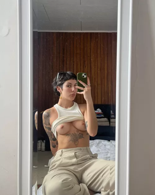 i cut my hair and bangs a little bit by hellosofi