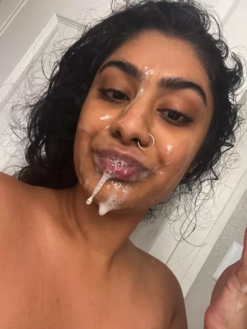 I love it when he cums on my face by CruellyWinnow