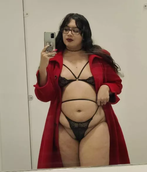 If you walked into the work bathrooms and I was like this, what would you do? Please don't tell HR 🤞 by ohsnapm8