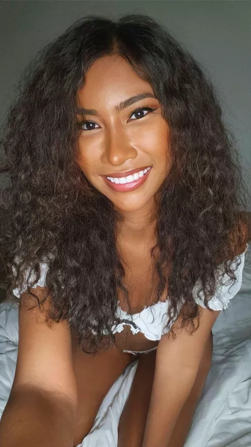 It's a wonderful day to suffocate u between my legs haha by nikimeowxo