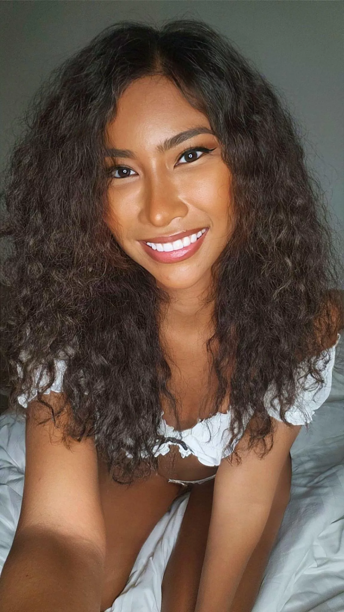 It's a wonderful day to suffocate u between my legs haha posted by nikimeowxo