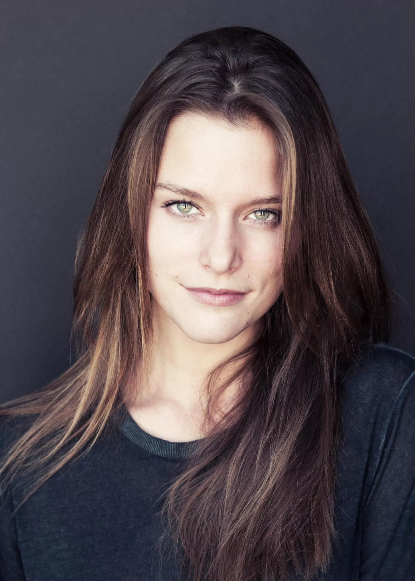 Kim Cloutier posted by Eyeball75