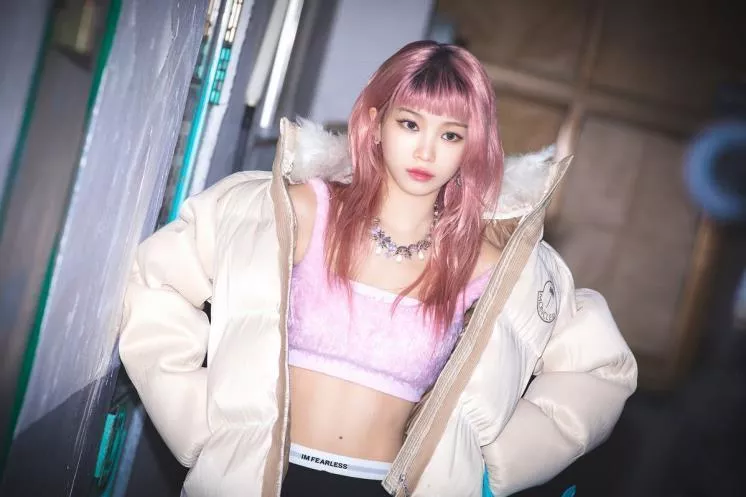 LE SSERAFIM - Chaewon posted by YamiKhantaloupe