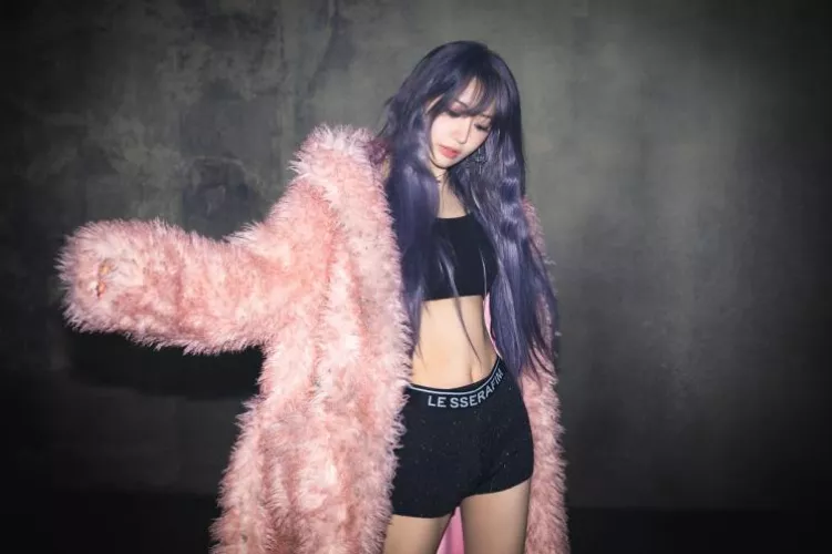 LE SSERAFIM - Sakura by YamiKhantaloupe