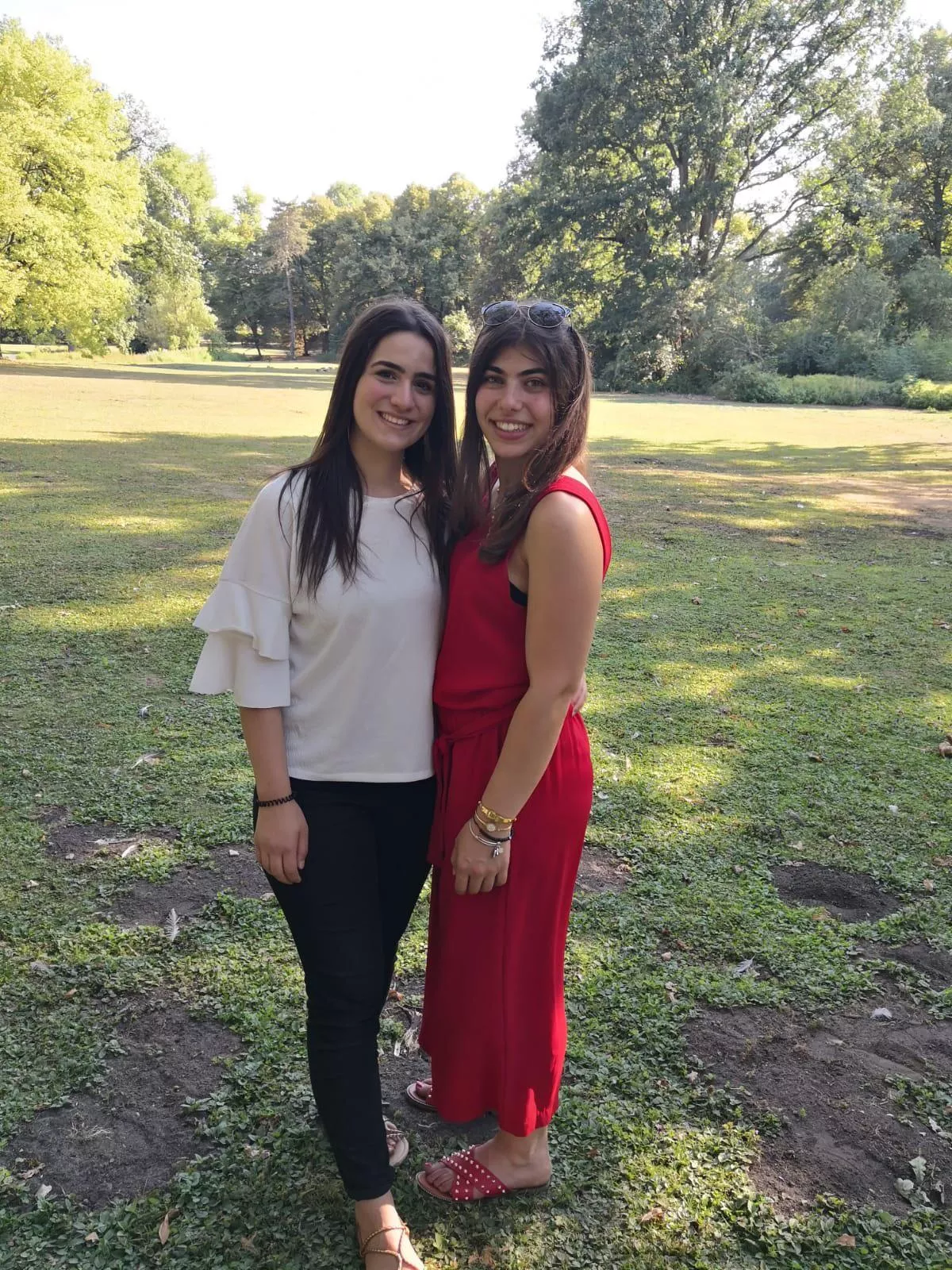 Left or right?[2] posted by Melanie_3103