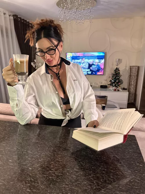 My body can make your day happier by KTSPOT