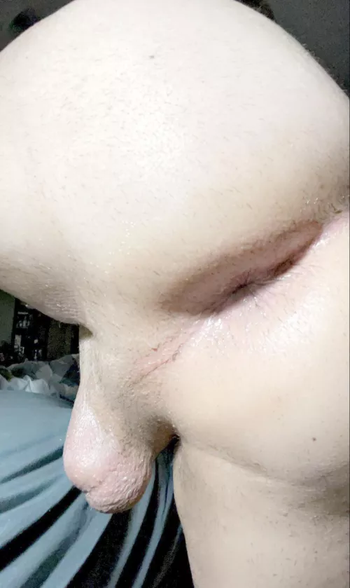 Post shower play! by tundyman