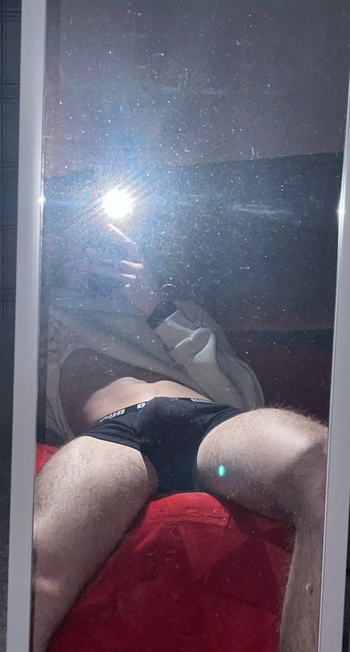 Rate my bulge 👀 posted by McKibbz