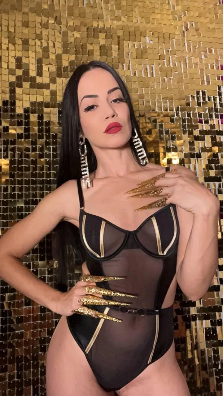 Serve me like a good pet posted by gnjecavogzq