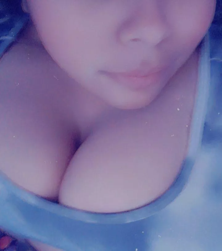 Sports bras really enhance them don’t ya think? posted by TopMyPizza