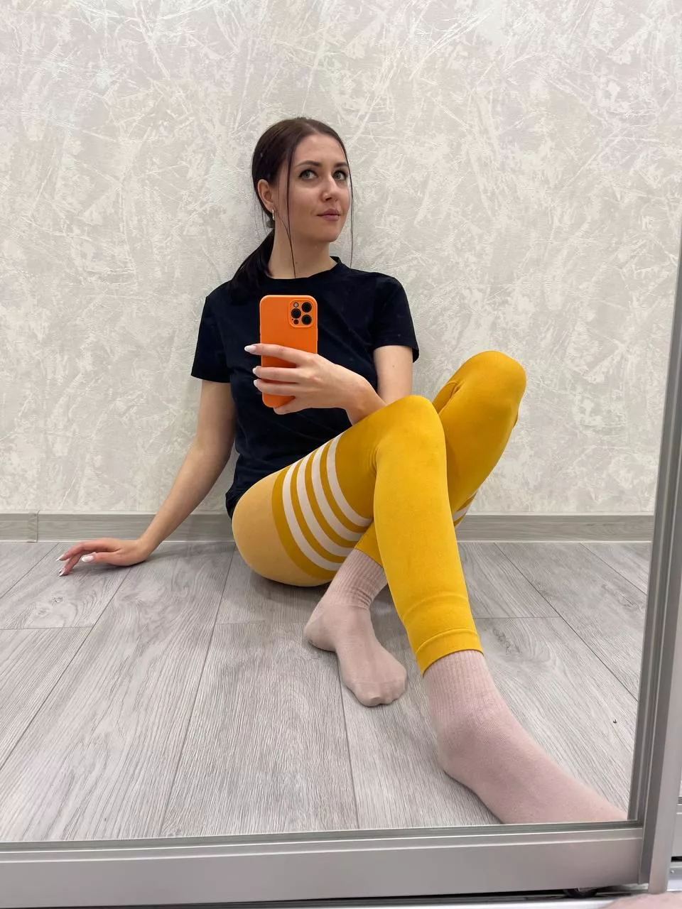 Used the mirror to better capture the moment😇 posted by mariy_love