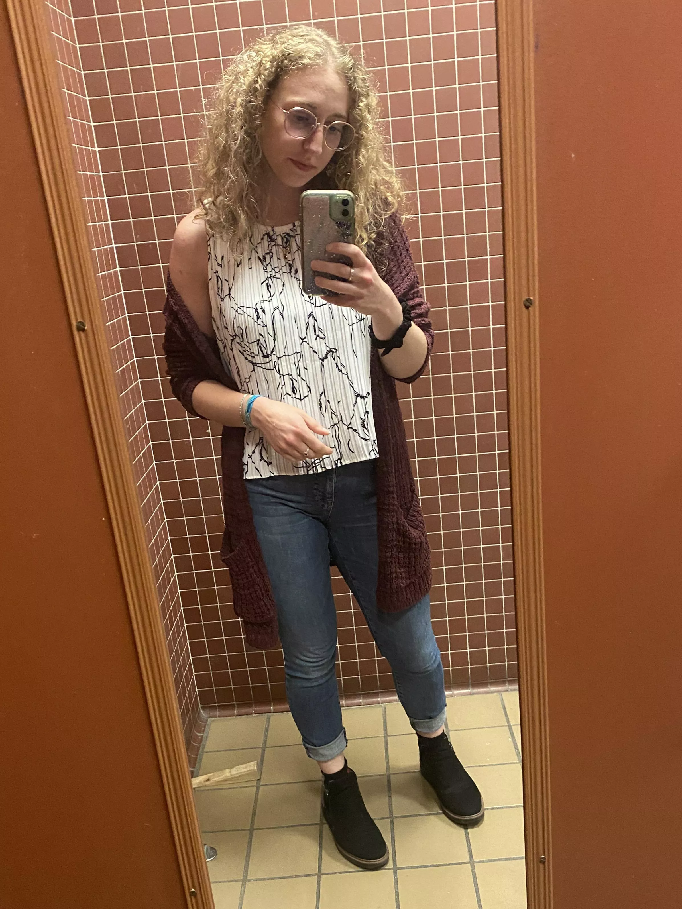 Very frizzy hair day posted by curly_girly69