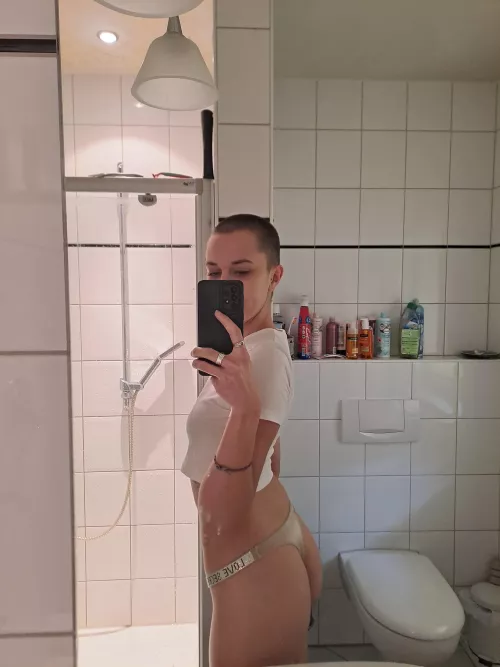 What is up on friday evening? by Lipstick_lovere