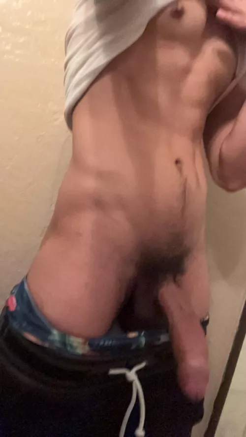 Where the pawbs at 👀find out about me by Long_stocky