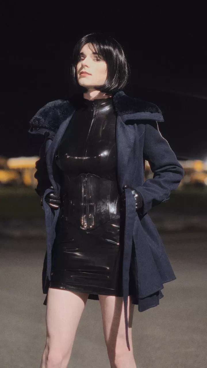 Would you go clubbing with me? posted by KinkyStruggles