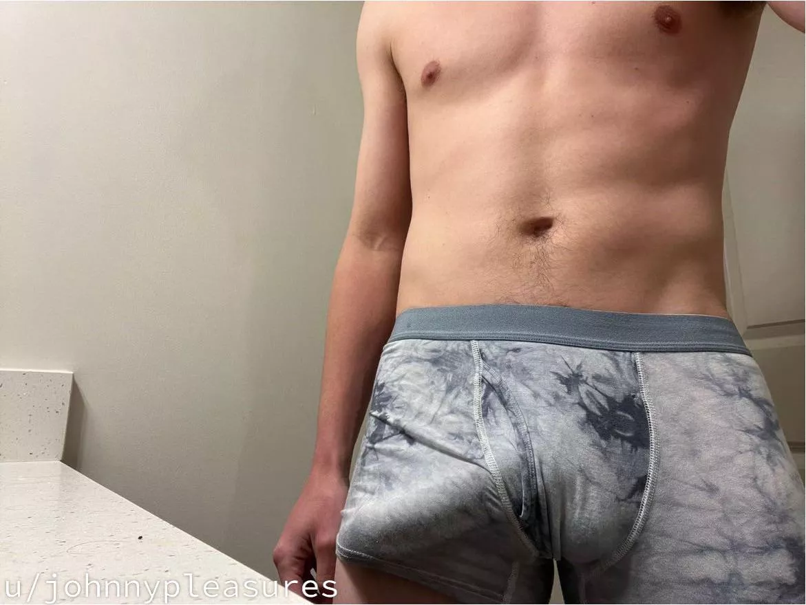 You see me across the locker room…what’s your move?😈🍆 posted by johnnypleasures