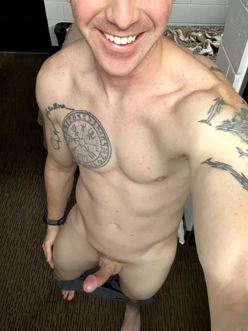 [33]Here’s a treat for making it through the week. by Crimps4wimps