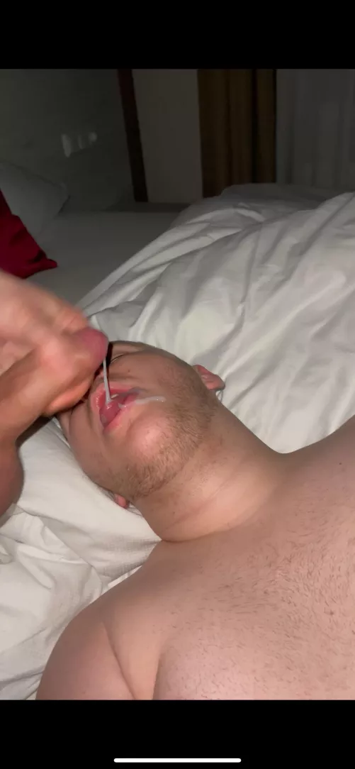 Another pair of empty daddy balls 🤤🍆 by Outside_Athlete_6611