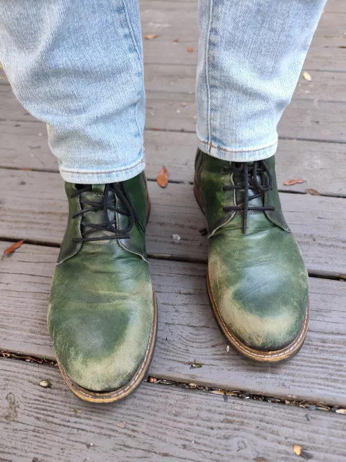 Any suggestions for polish for green boots? by adamanttt