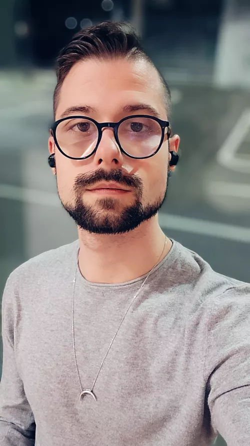 Anyone DM? by Present_Leg_4597