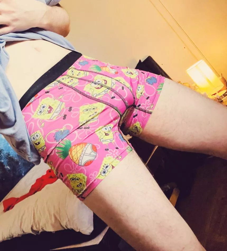 anyone here got an undies kink? 👀 posted by Away-World8175