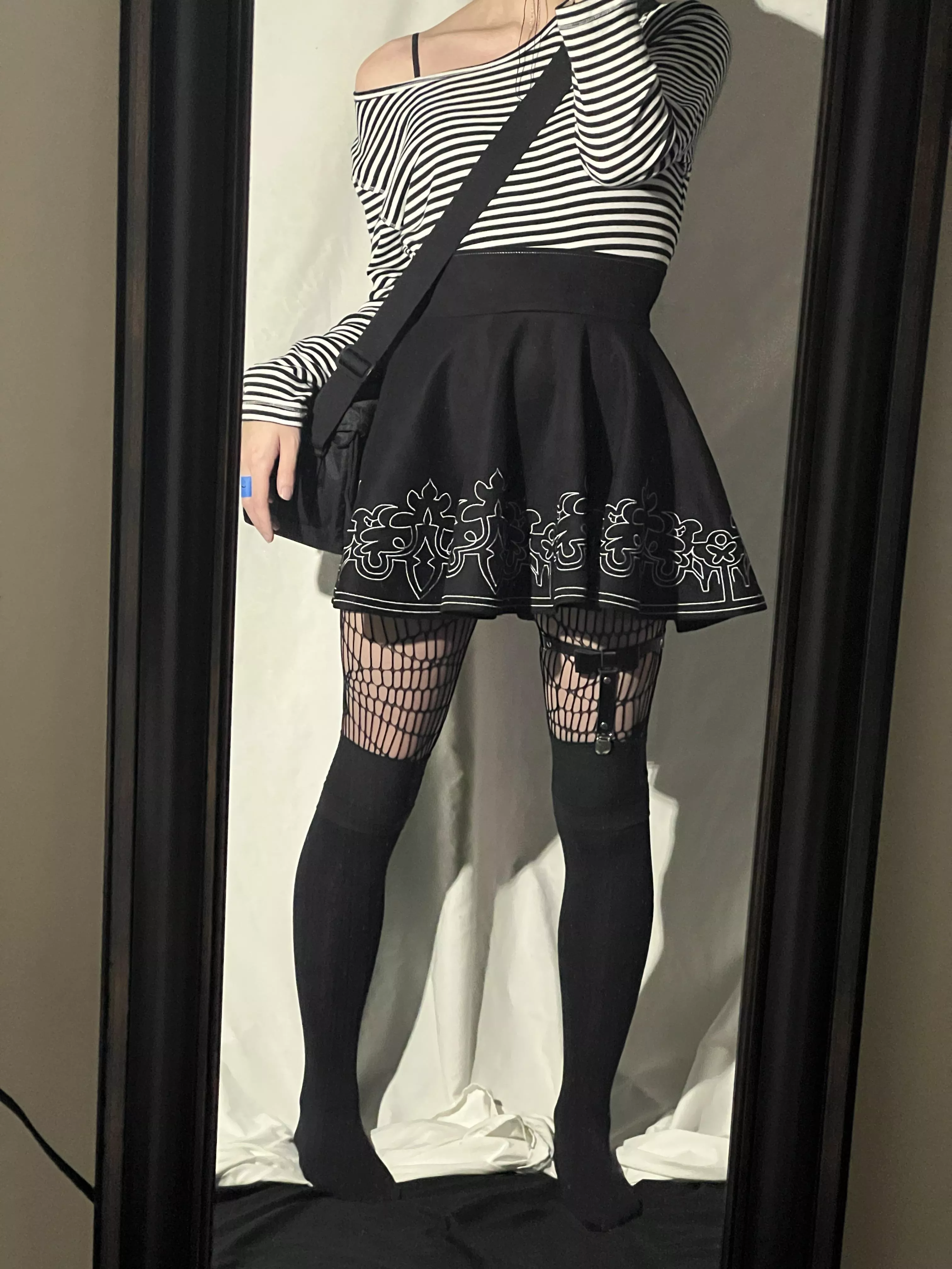 bee boo boo bop posted by SilenencedFrost