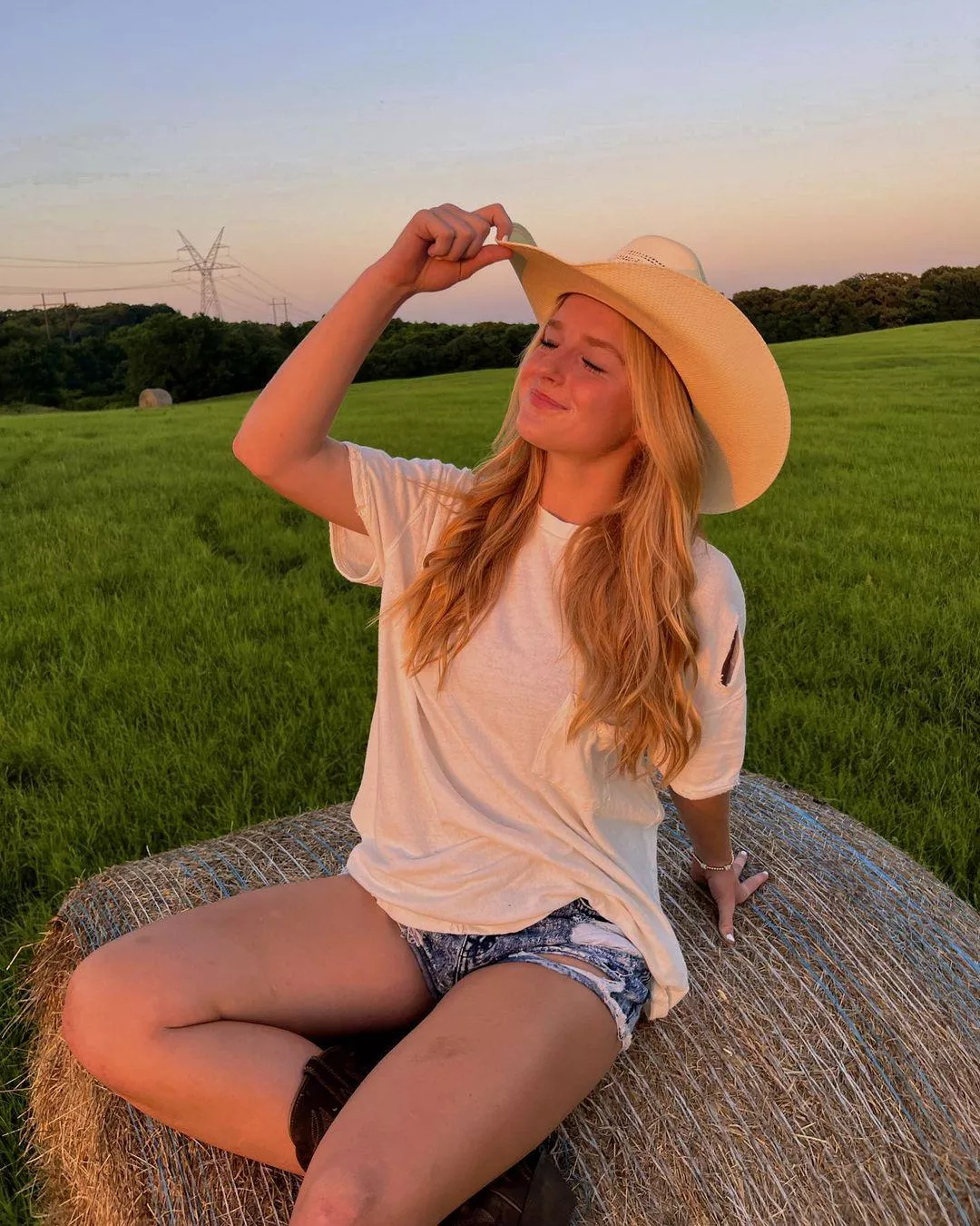 Countryside Trans posted by Unhookedbruh