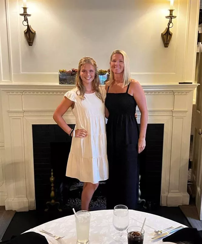 Daughter(20) and Mom(50) posted by bwc_bull2121