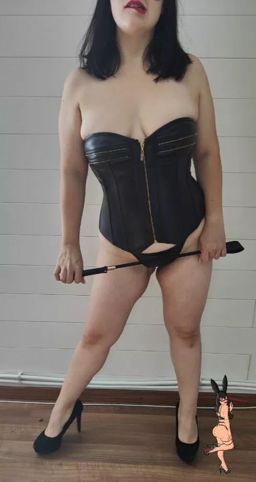 Do you dare to touch? by Veralicious04