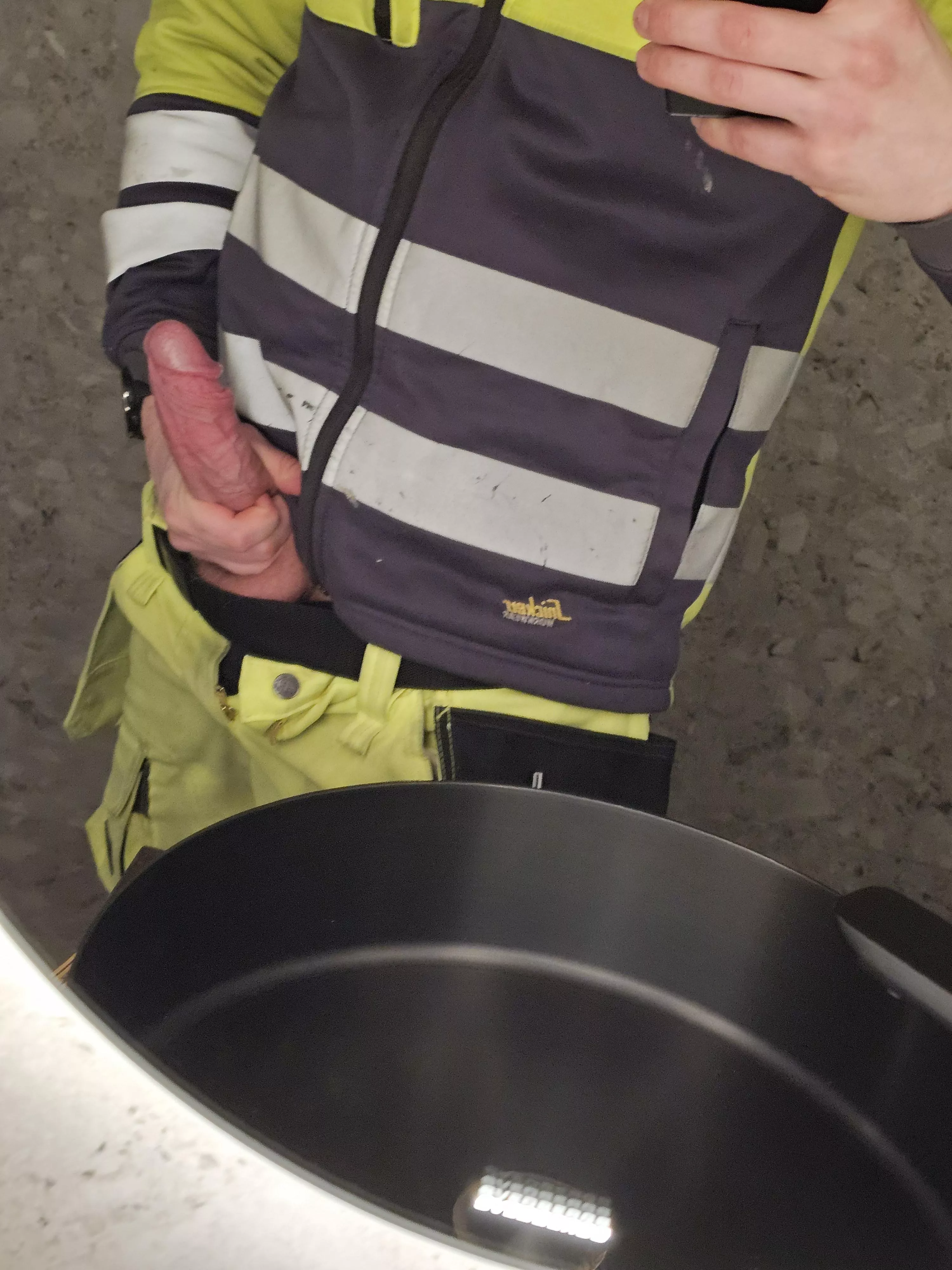 Don't mind me Sneaking out of work for some quick fun🍆 posted by woodpecker69er