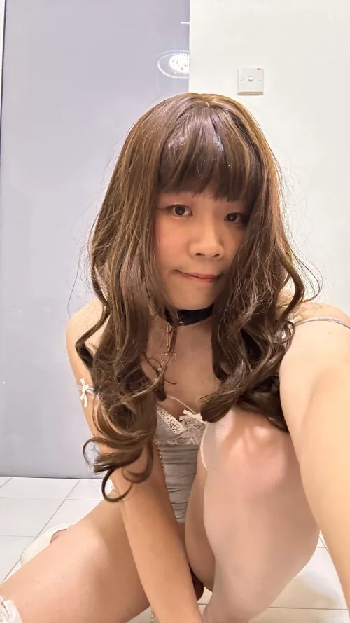 Ello babe by BLUEYOLOBABY