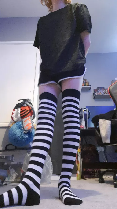 first post + new thigh highs came today :3 by FeeHereee