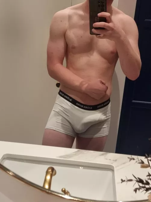 Fresh out the shower by Single_Revolution319