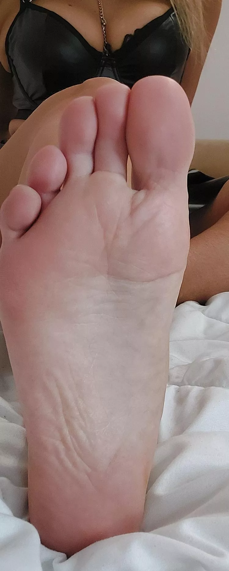 Good morning. You Queen is UP 👑 posted by QueenFeetJo