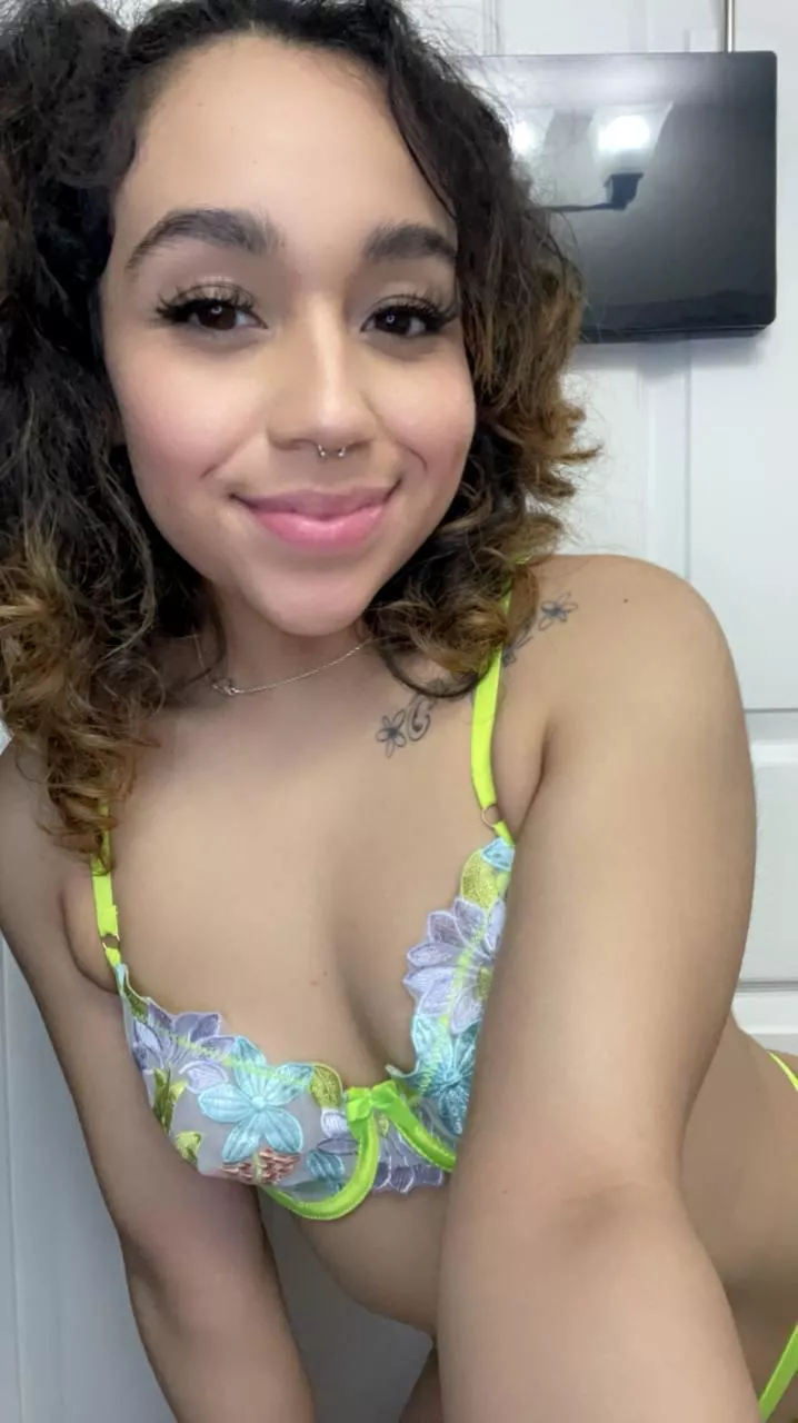 Got dumped a lot of times due to my small tits, hope you won't do the same posted by Hot_Babet