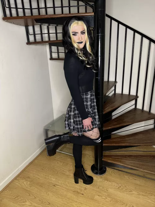 Have a good weekend everyone! 🖤 by HarrietAllure__