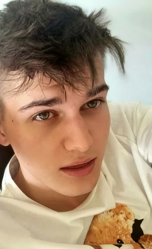 Hey 🧸 by TheRecruit4D