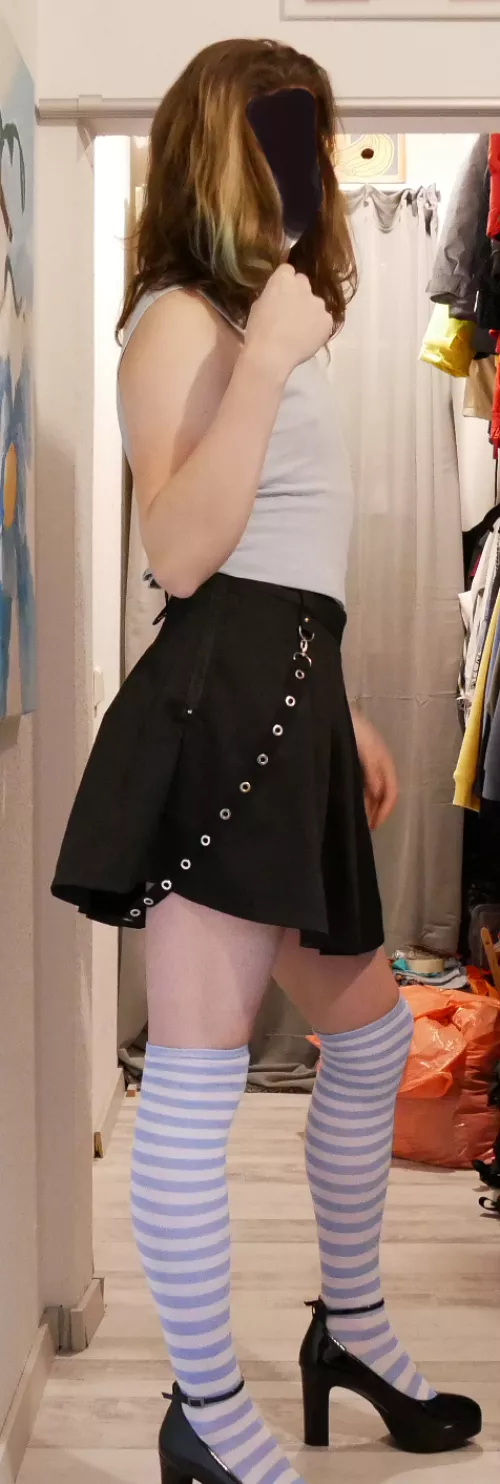 Hey sweeties, how are you doing? by Electrical-Honey9727